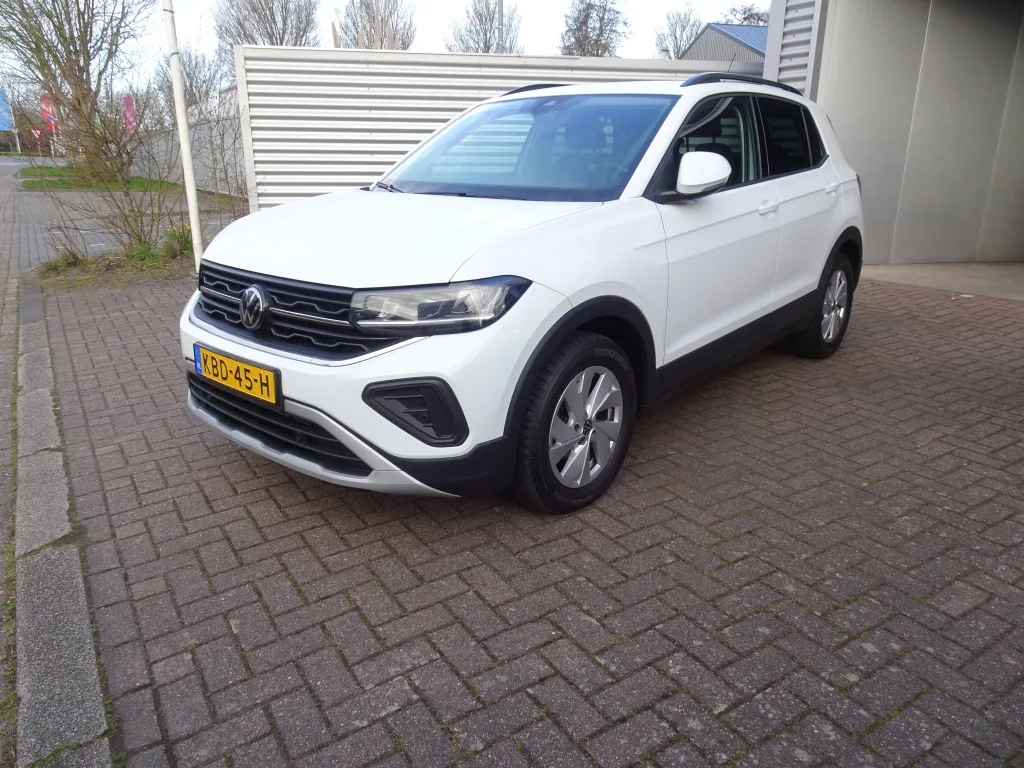Volkswagen T-Cross (2024) — foto 1