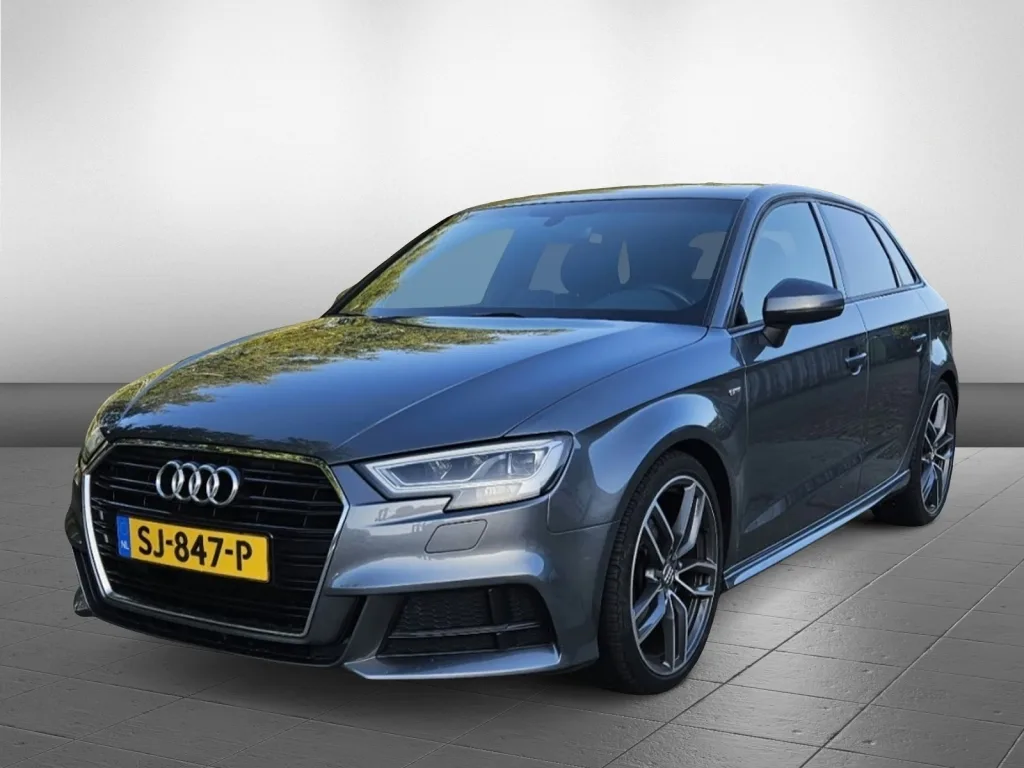 Audi A3 (2018) — foto 1