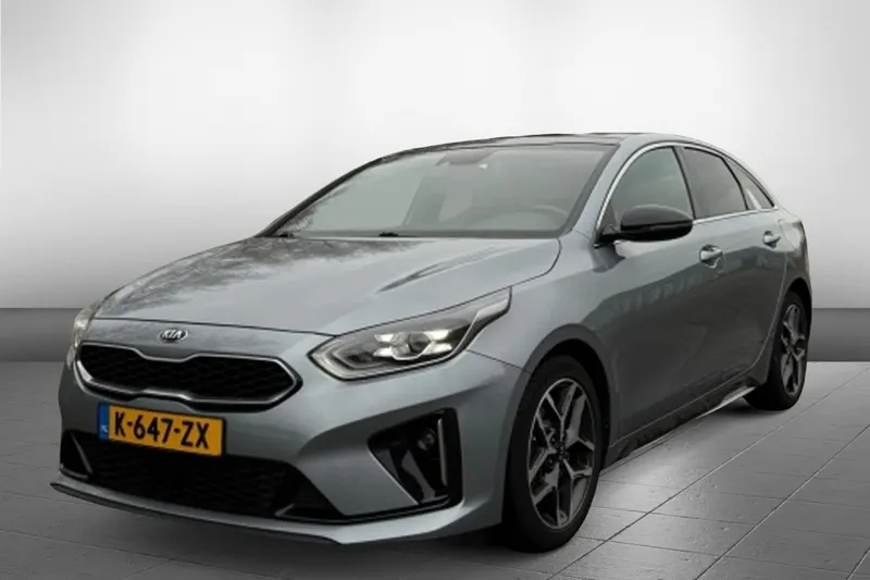 Kia ProCeed (2021)