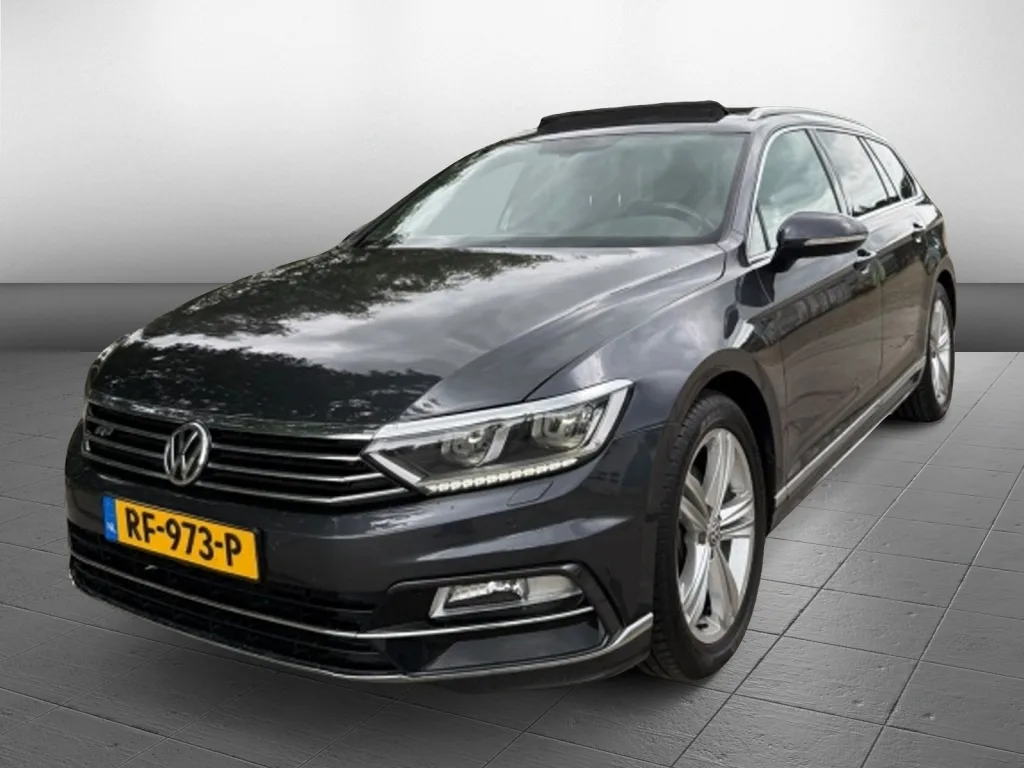 Volkswagen Passat (2017) — foto 1