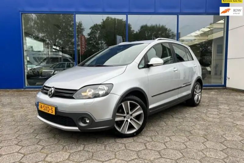 Volkswagen Golf (2012)