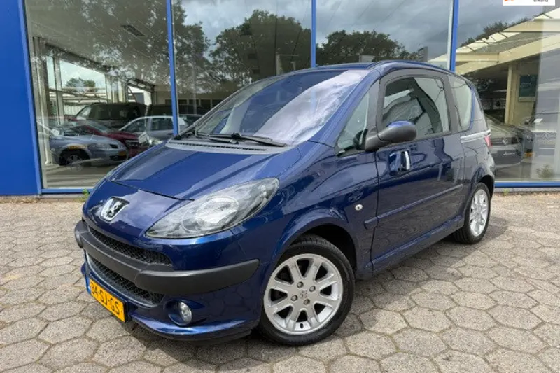 Peugeot 1007 (2006)