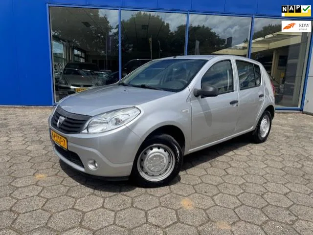 Dacia Sandero (2010) — foto 1