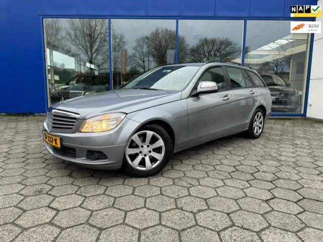 Mercedes-Benz C-Klasse (2008) — foto 1
