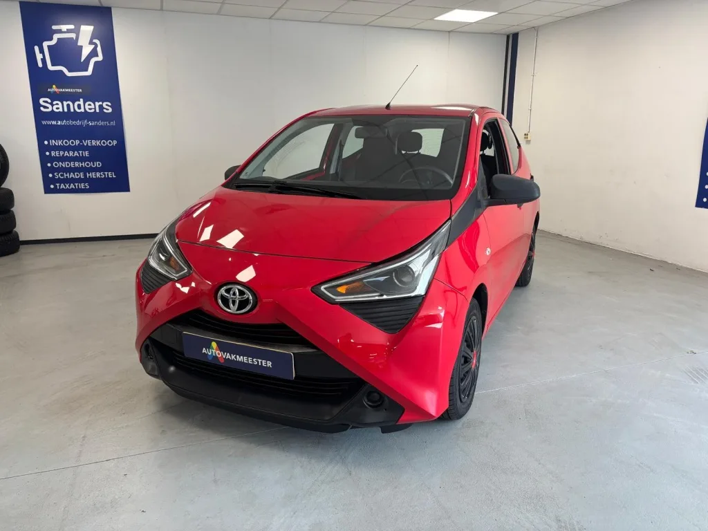 Toyota Aygo (2018) — foto 1