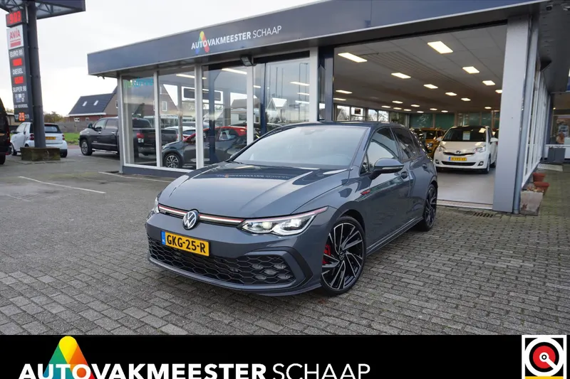 Volkswagen Golf (2023)