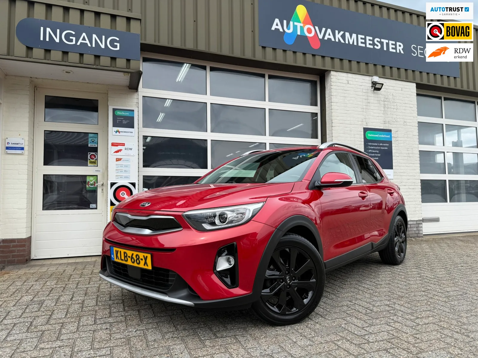 Kia Stonic (2018) — foto 1