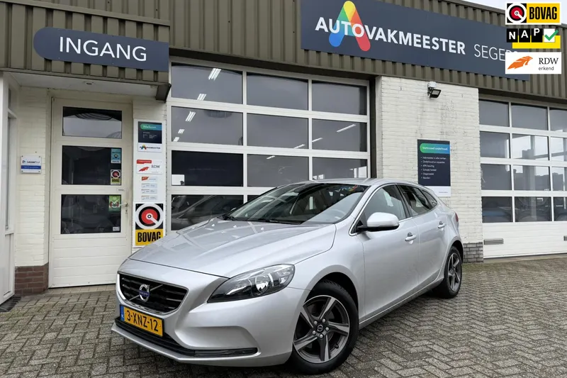 Volvo V40 (2014)