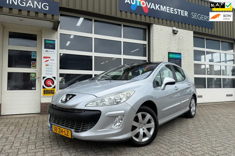 Peugeot 308 (2008)