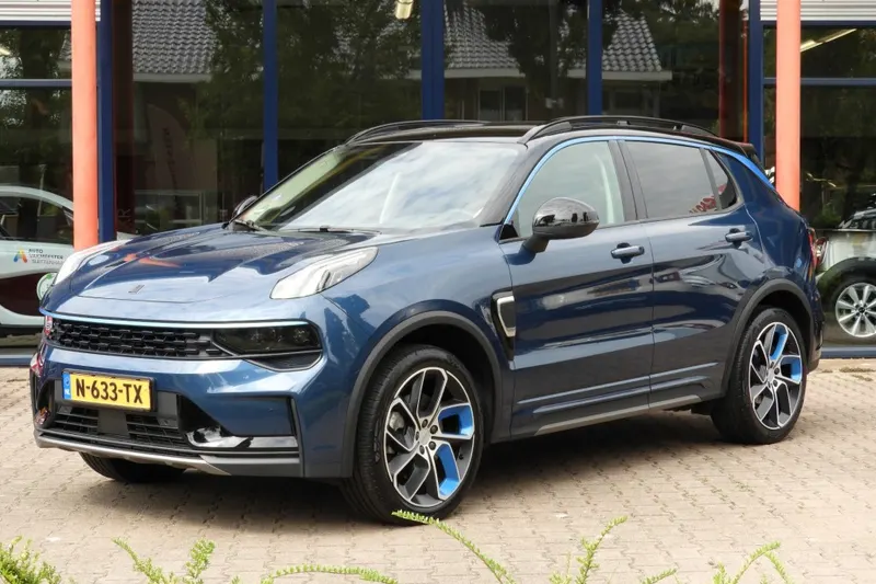 Lynk & Co 01 (2021)