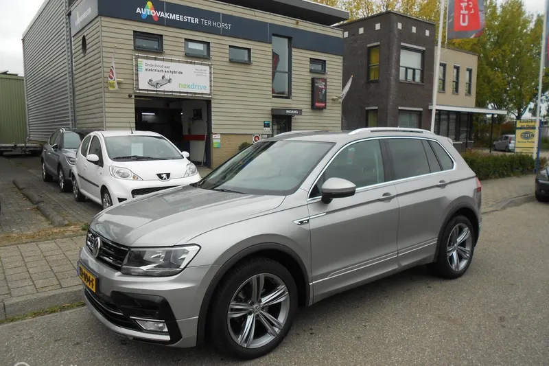Volkswagen Tiguan (2016)