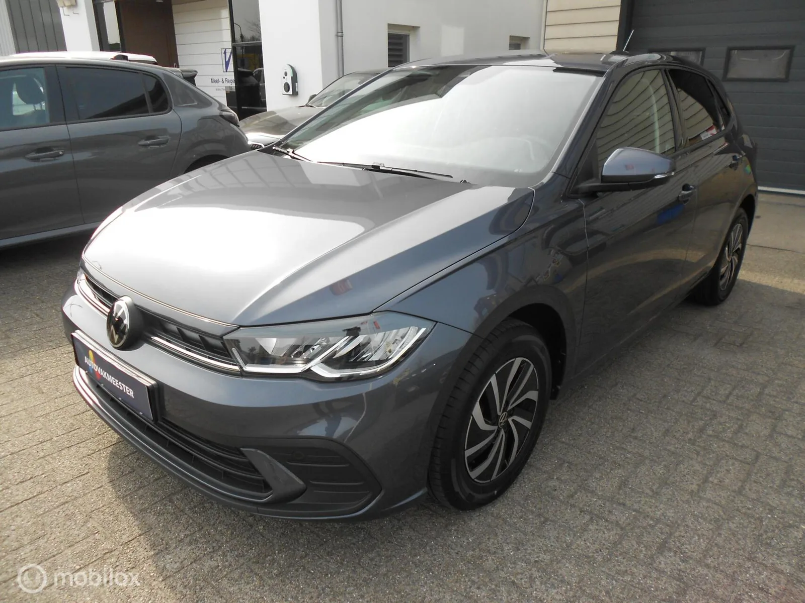 Volkswagen Polo (2025) — foto 1