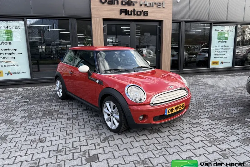 MINI One (2010)