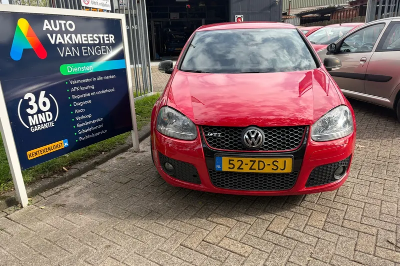 Volkswagen Golf (2008)