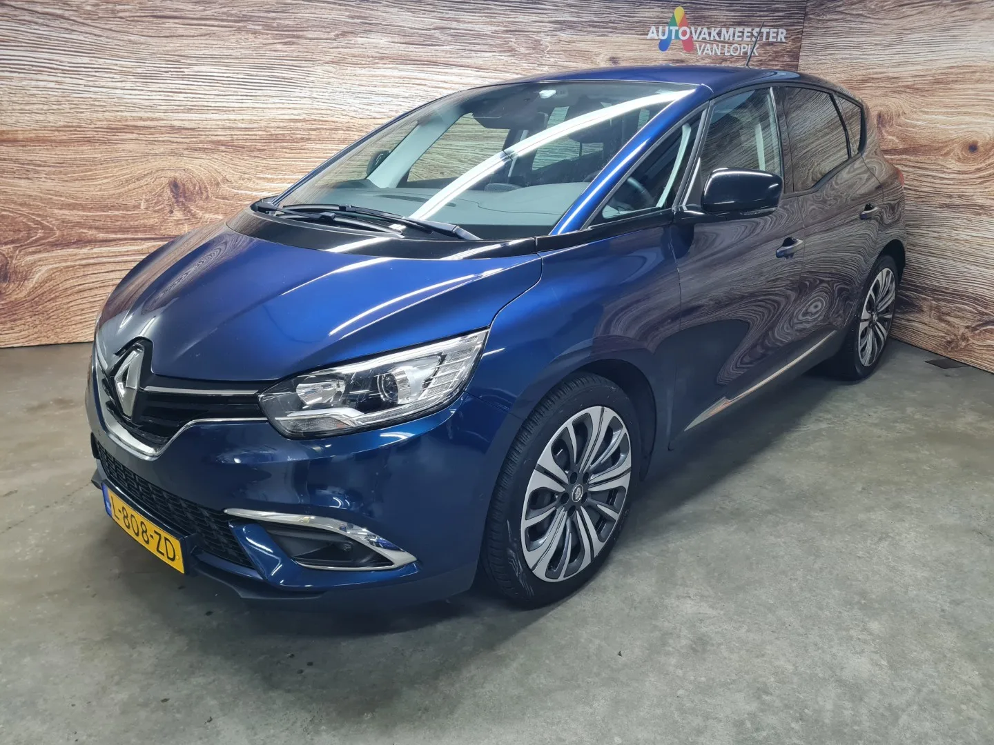 Renault Scénic (2021) — foto 1