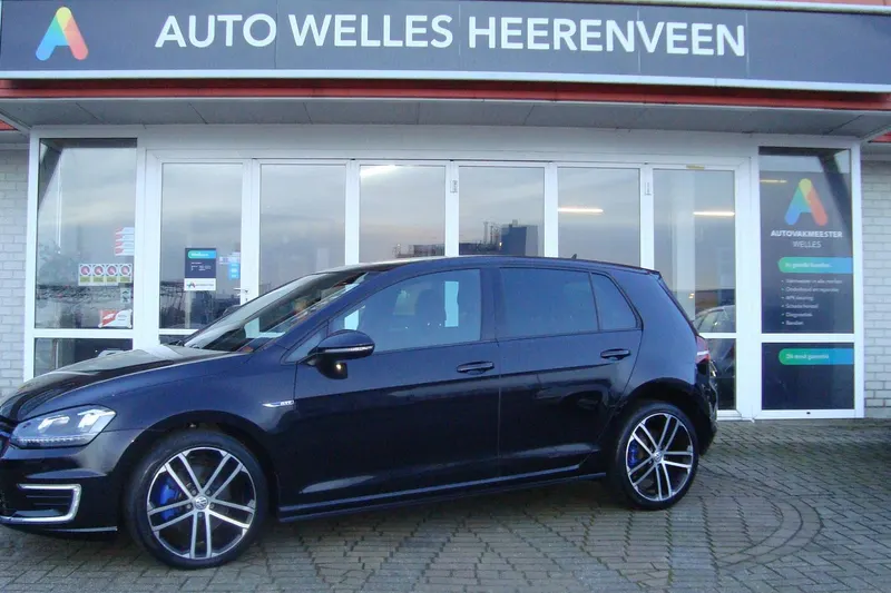 Volkswagen Golf (2015)
