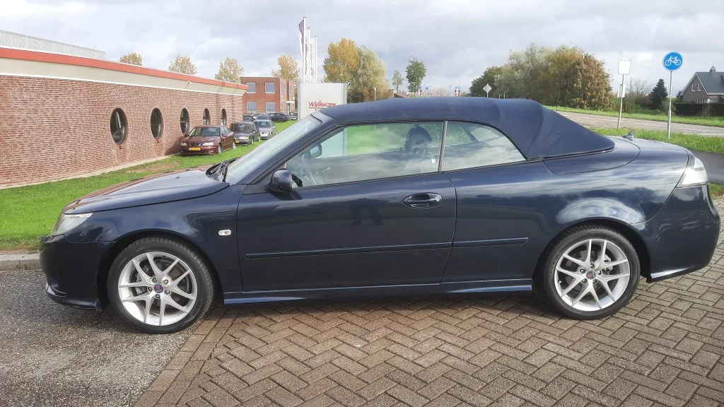 Saab 9-3 (2010) — foto 1