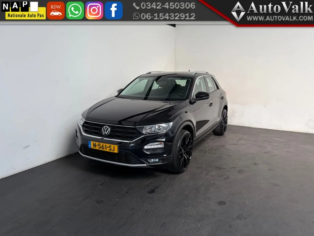 Volkswagen T-Roc (2022) — foto 1