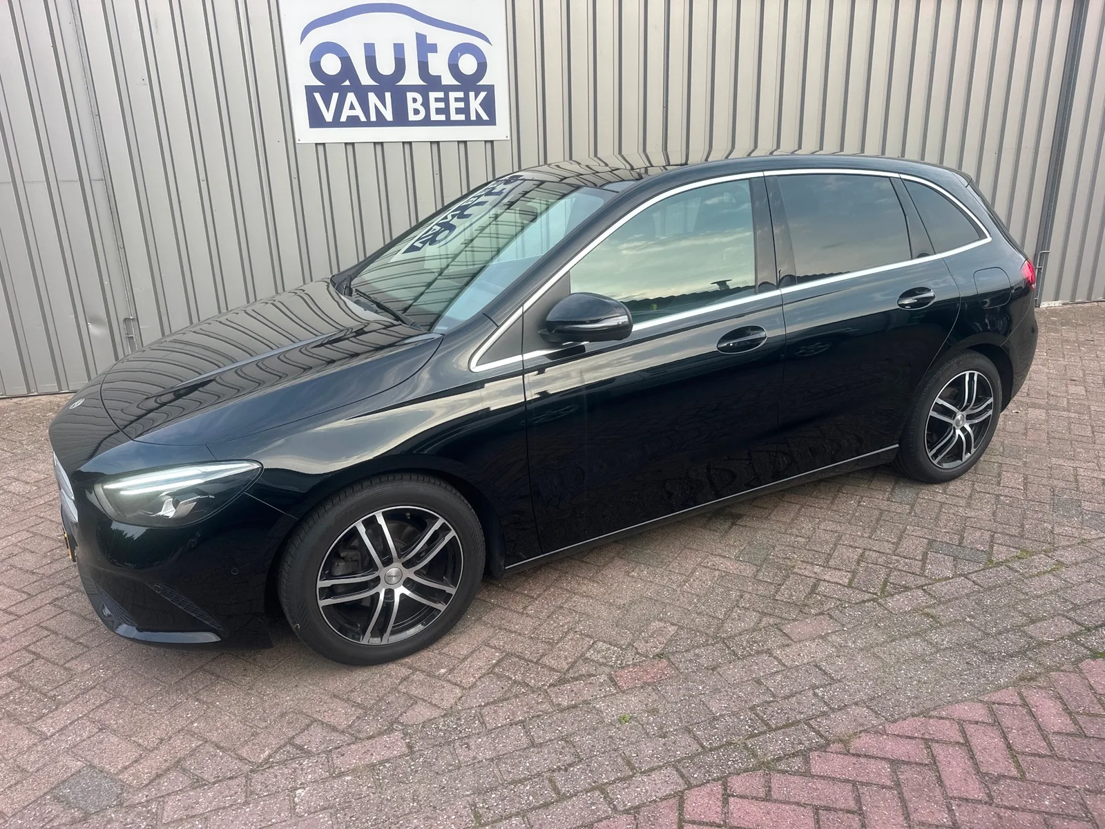 Mercedes-Benz B-Klasse (2021) — foto 1