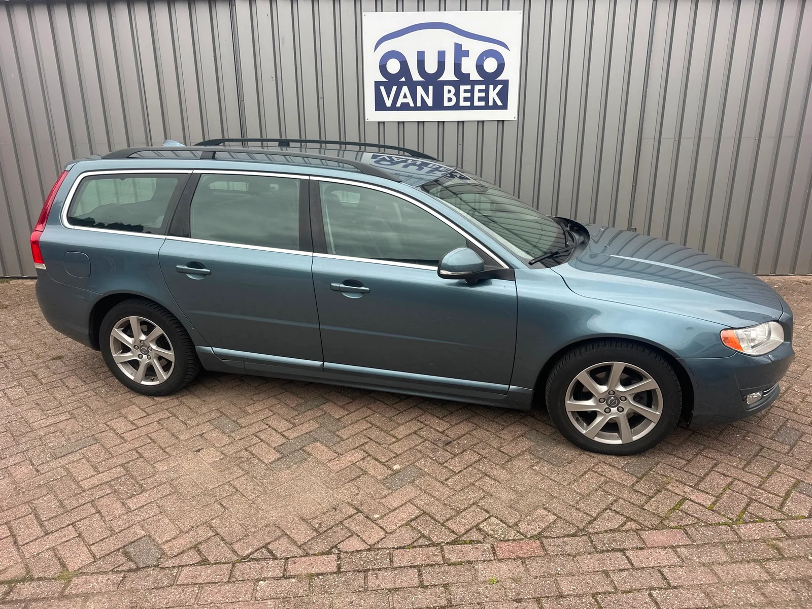 Volvo V70 (2014) — foto 1