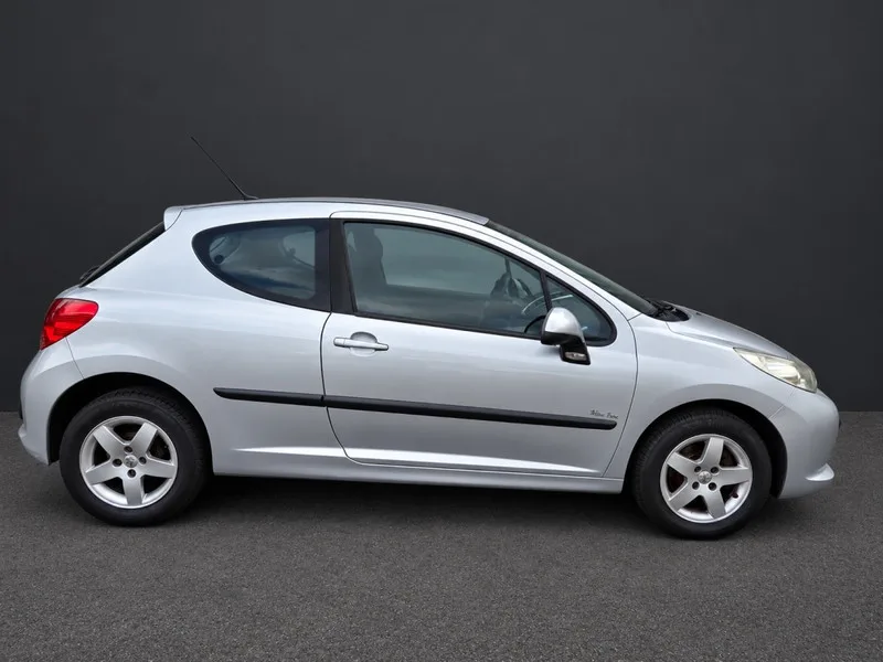 Peugeot 207 (2009) — foto 1