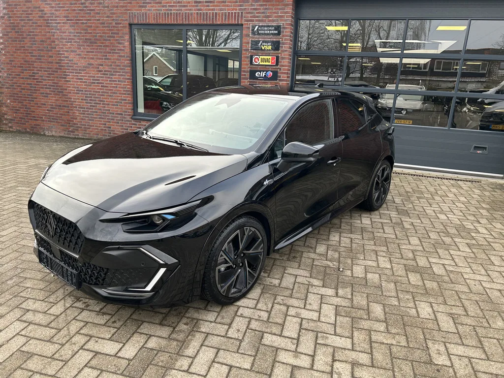Renault Clio (2025) — foto 1