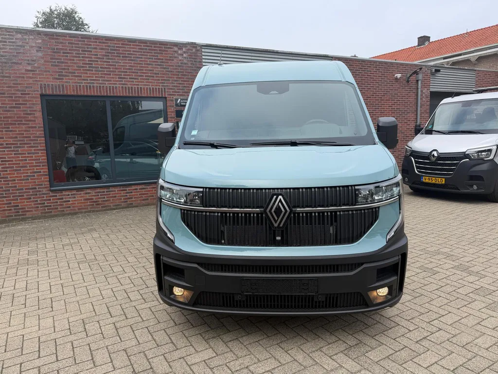 Renault Master (2025) — foto 1