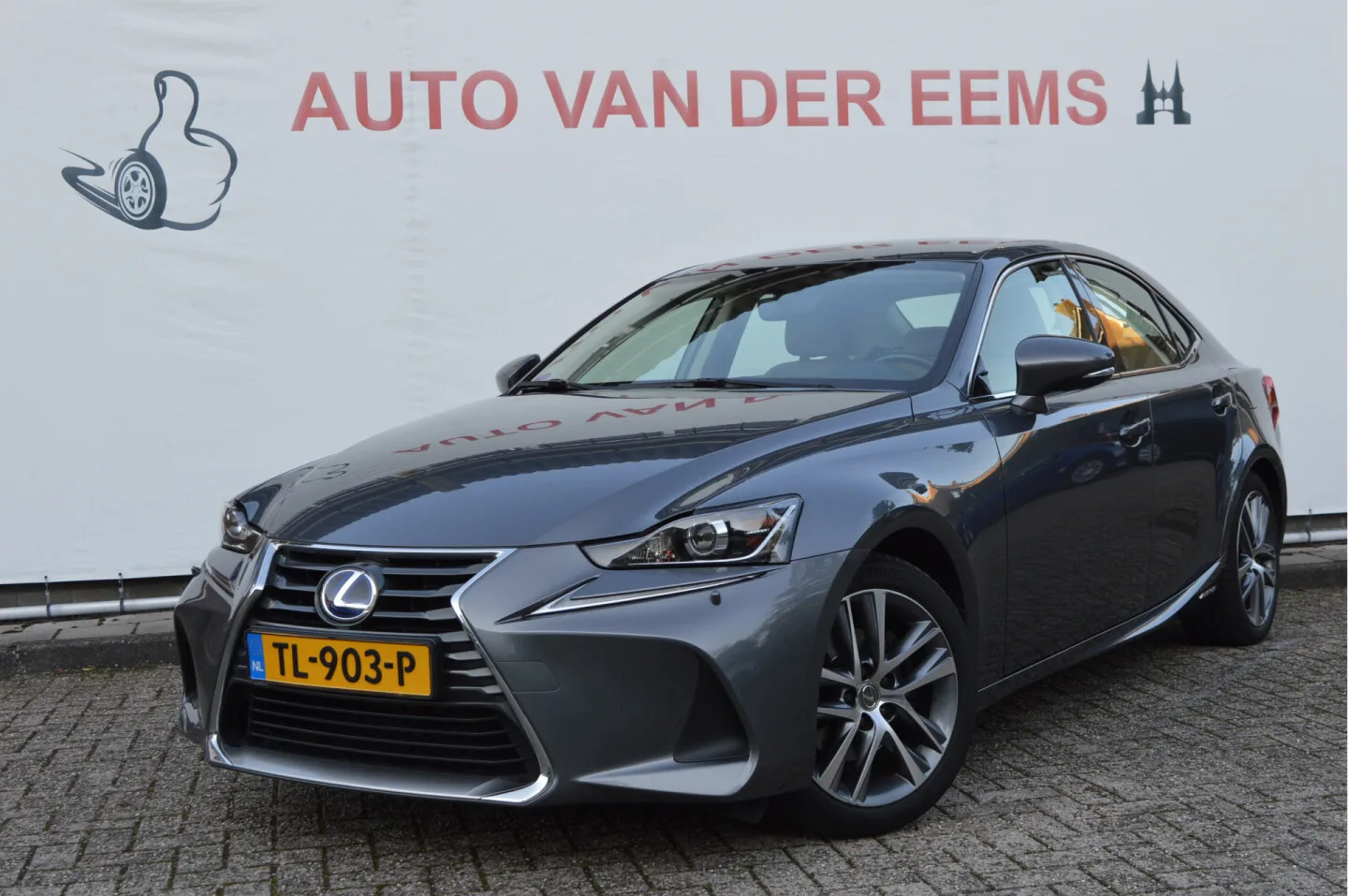 Lexus IS (2018) — foto 1