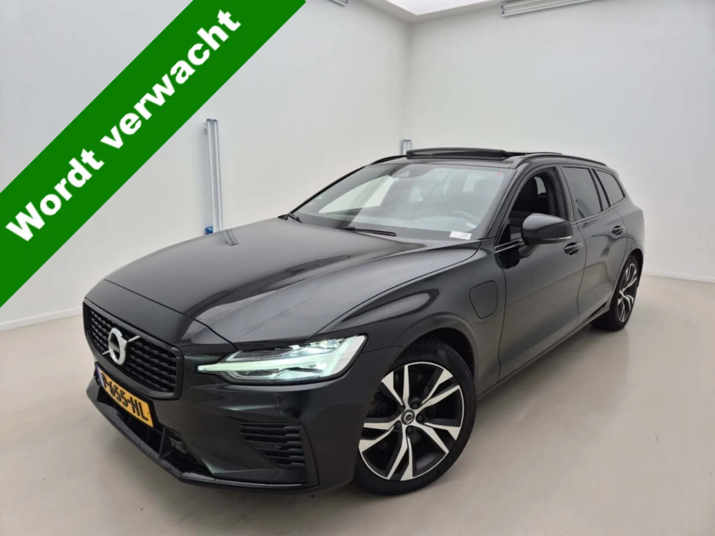 Volvo V60 (2022) — foto 1