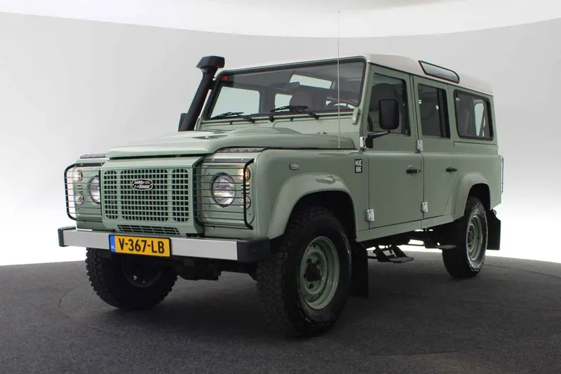 Land Rover Defender (2015)
