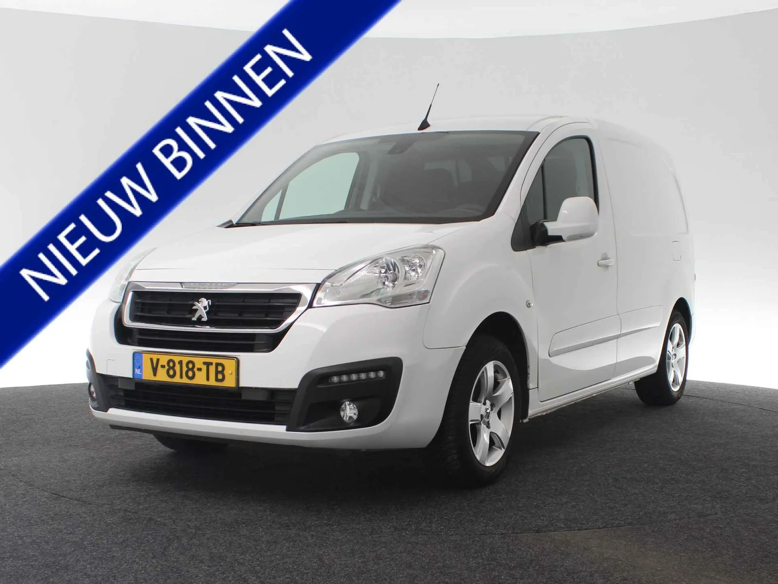Peugeot Partner (2018) — foto 1