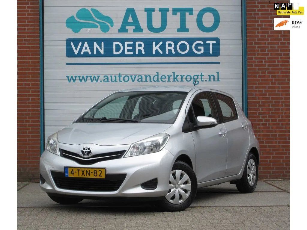 Toyota Yaris (2014) — foto 1