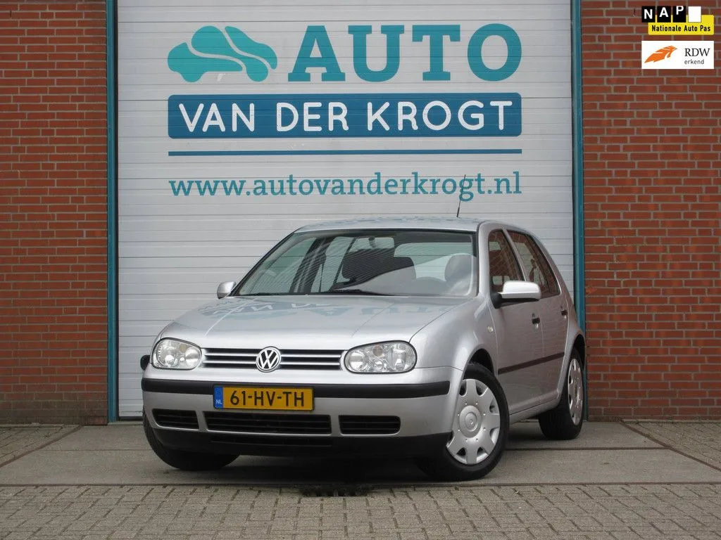 Volkswagen Golf (2002) — foto 1