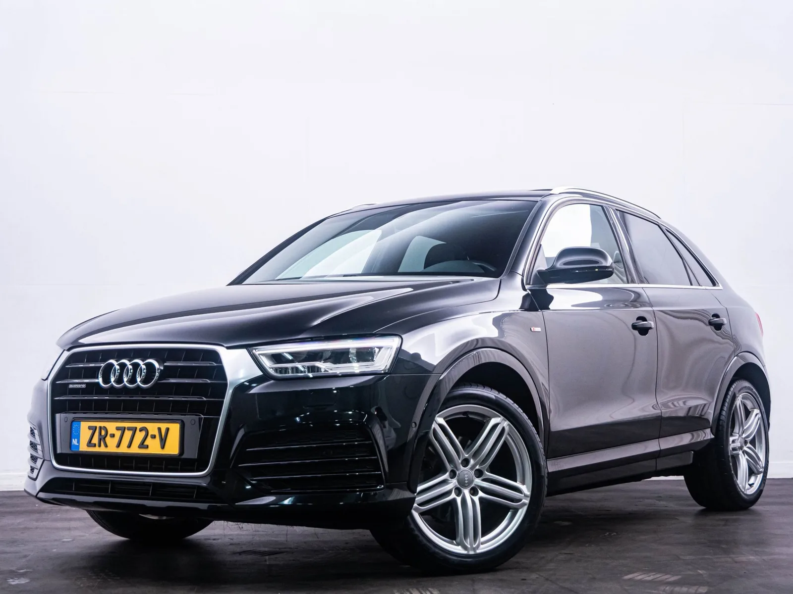 Audi Q3 (2015) — foto 1