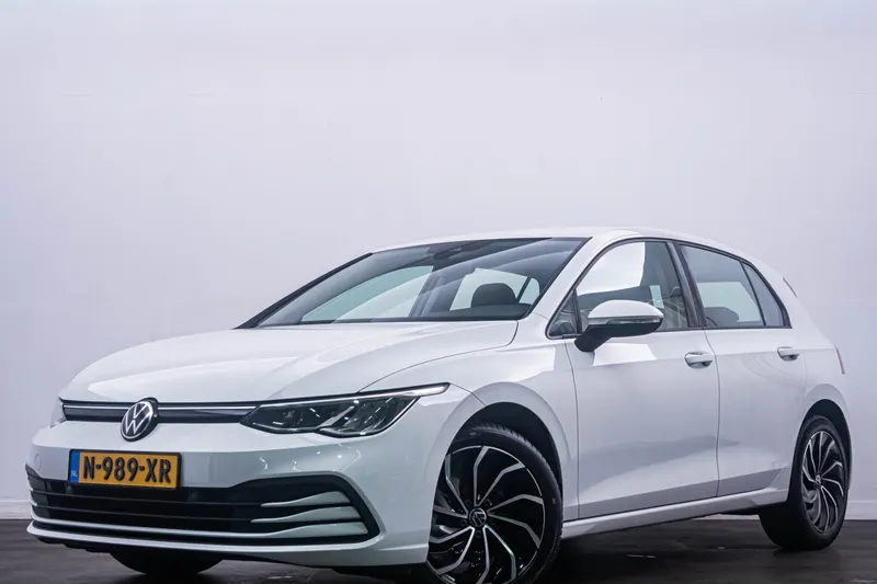 Volkswagen Golf (2021)