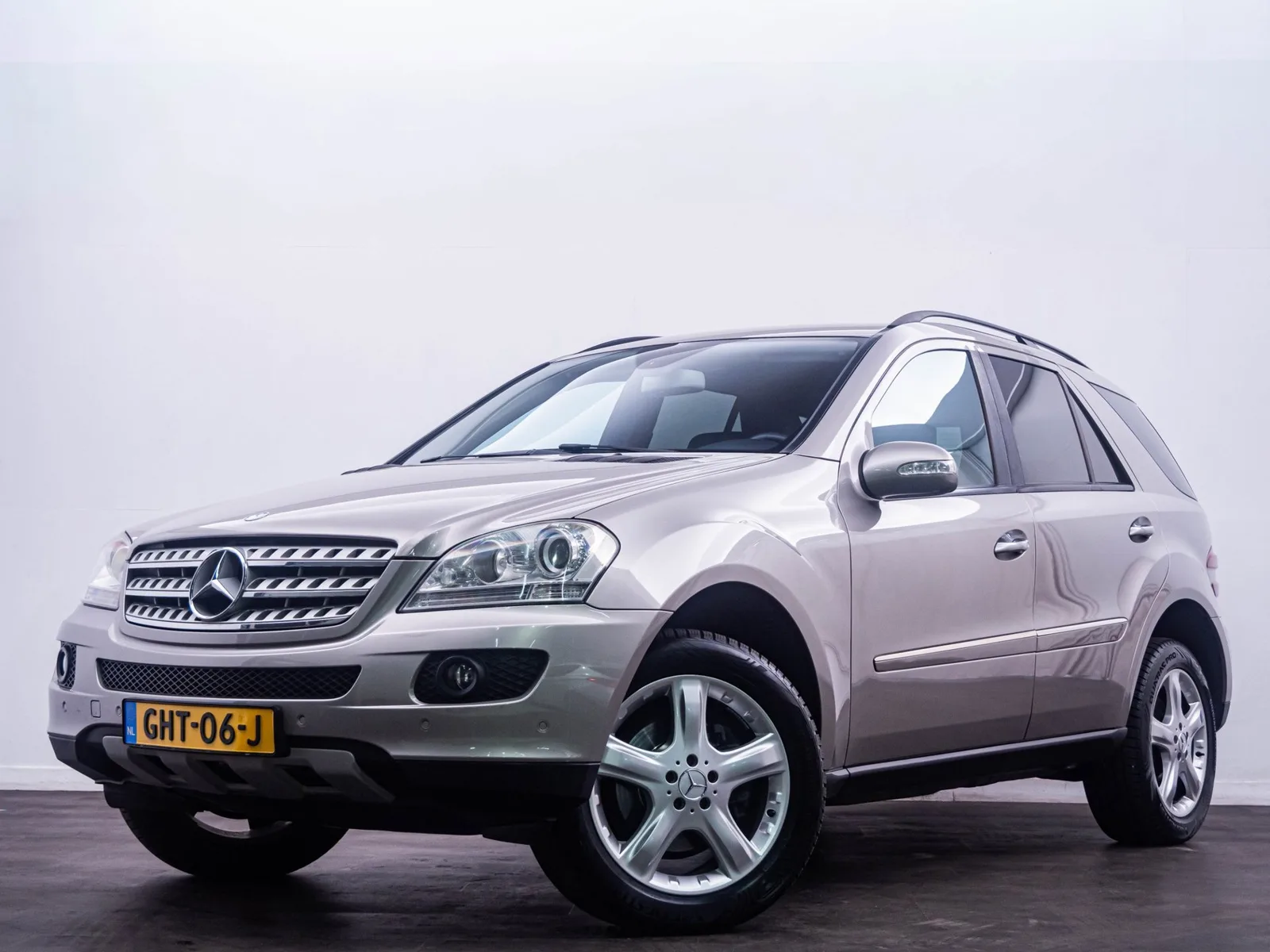 Mercedes-Benz M-Klasse (2007) — foto 1