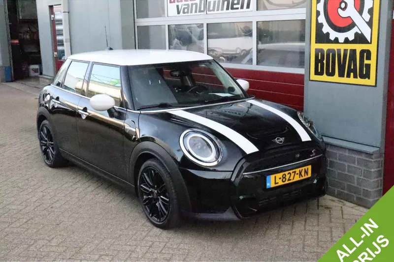 MINI Cooper S (2021)