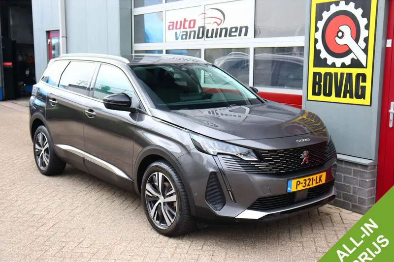 Peugeot 5008 (2022)