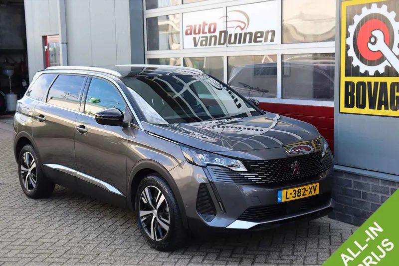 Peugeot 5008 (2021)