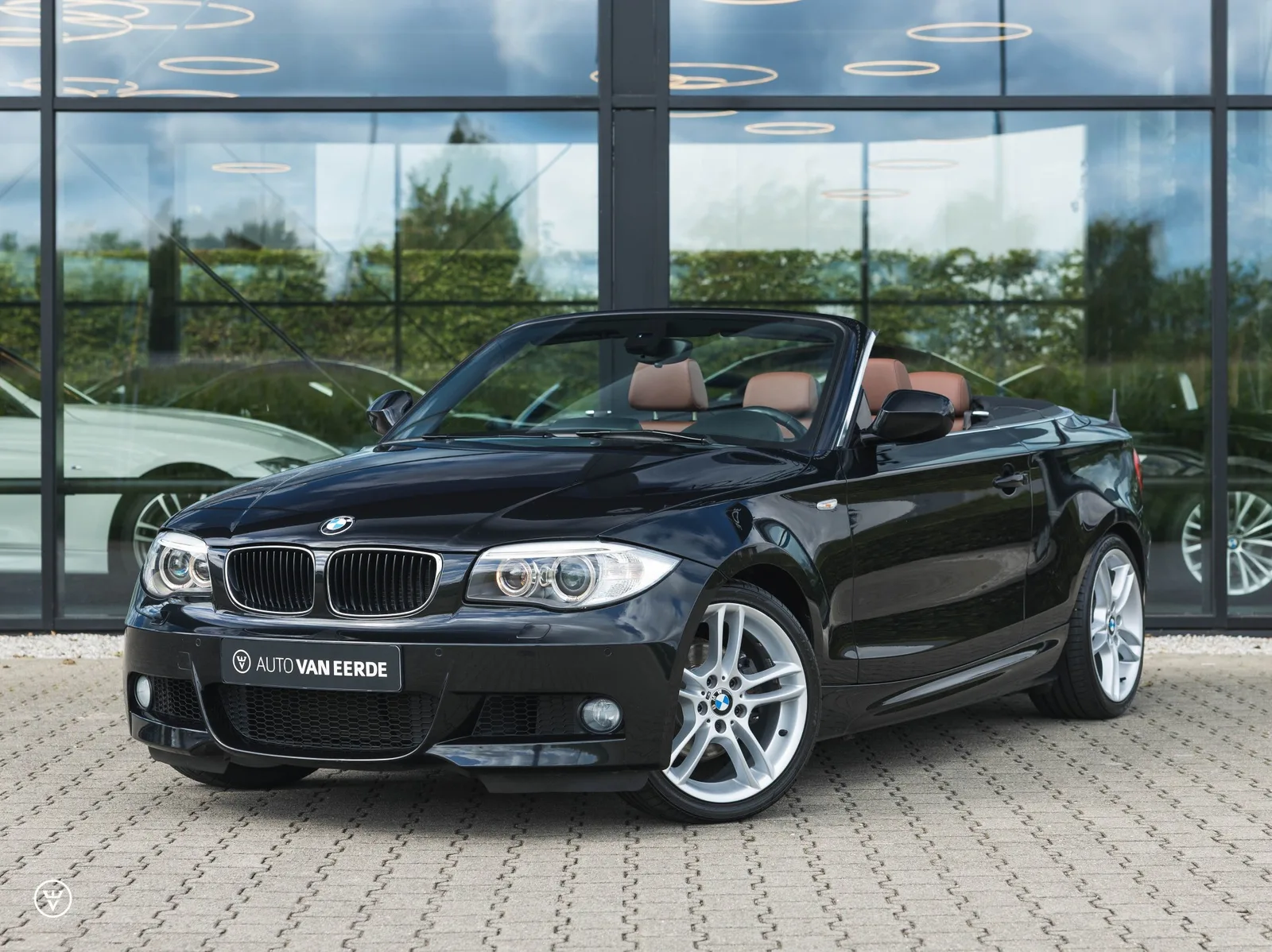 BMW 1-Serie (2011) — foto 1