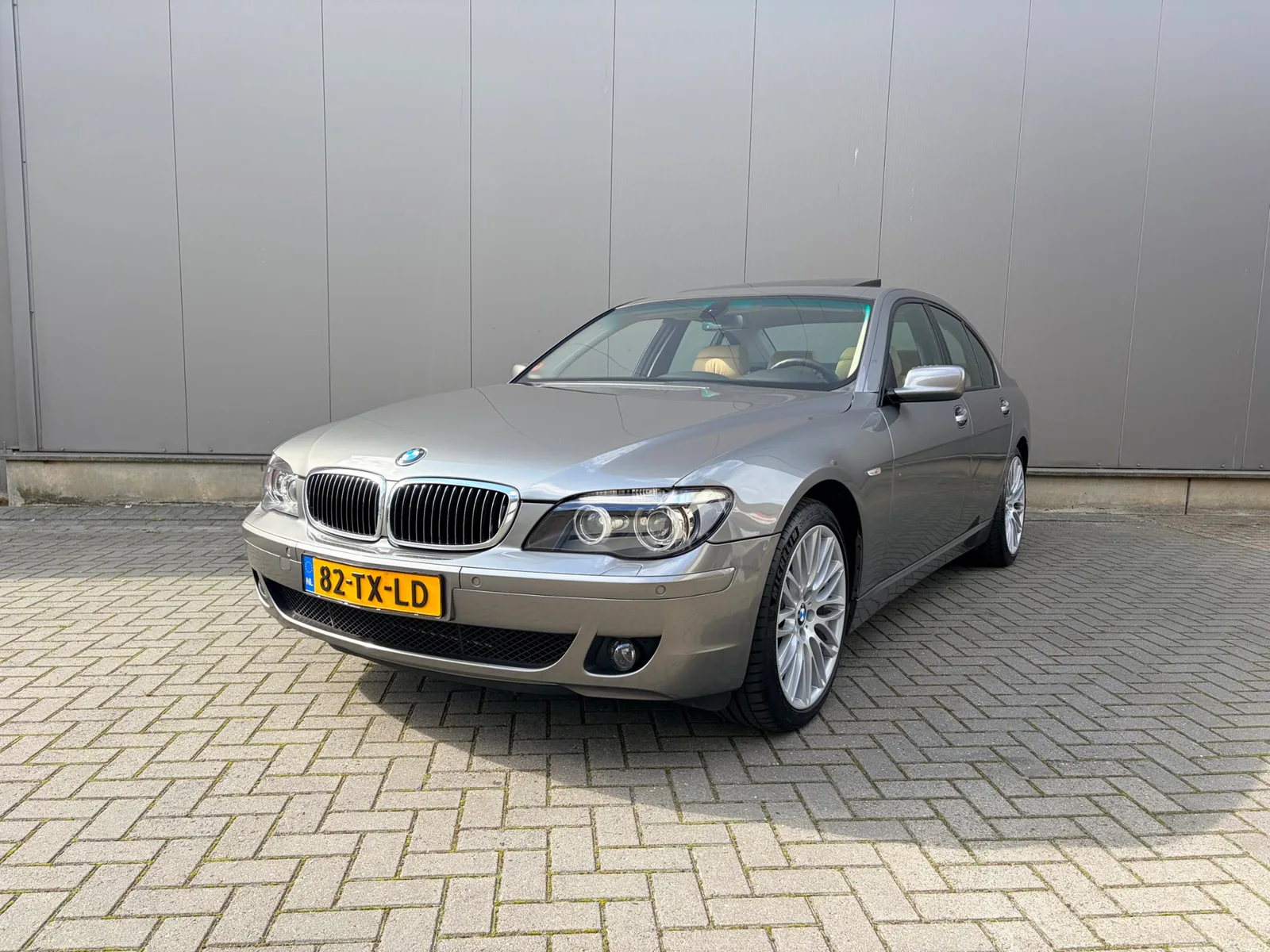 BMW 7-Serie (2005) — foto 1