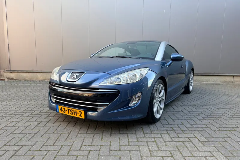 Peugeot RCZ (2012)