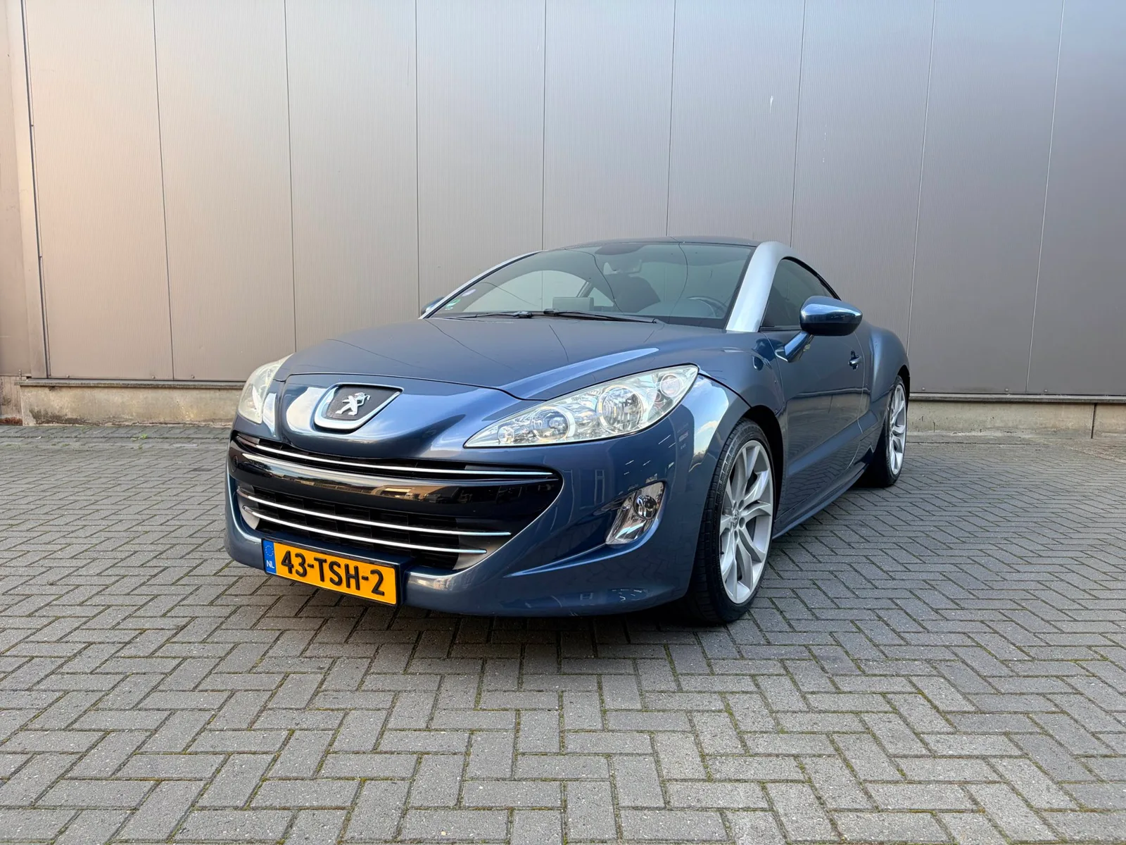 Peugeot RCZ (2012) — foto 1