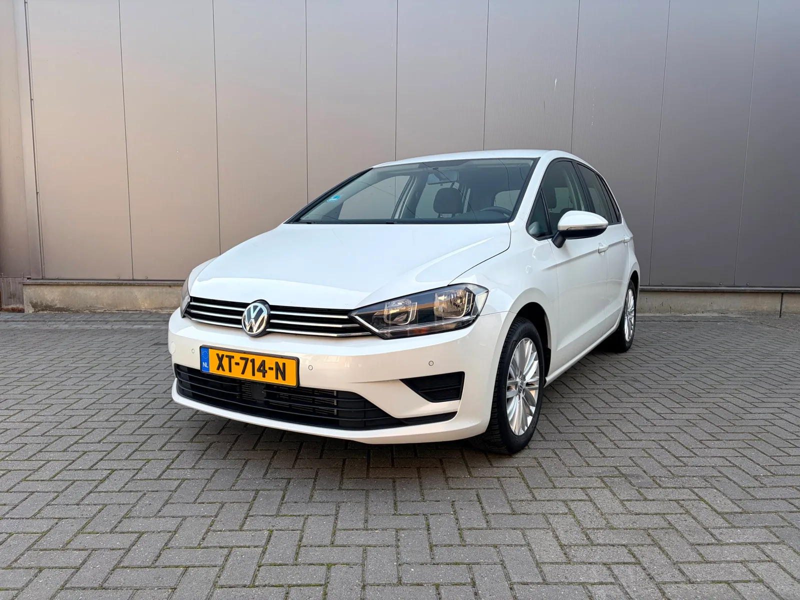 Volkswagen Golf Sportsvan (2015) — foto 1