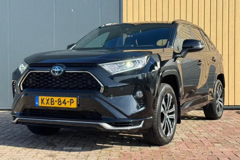 Toyota RAV4 (2021)