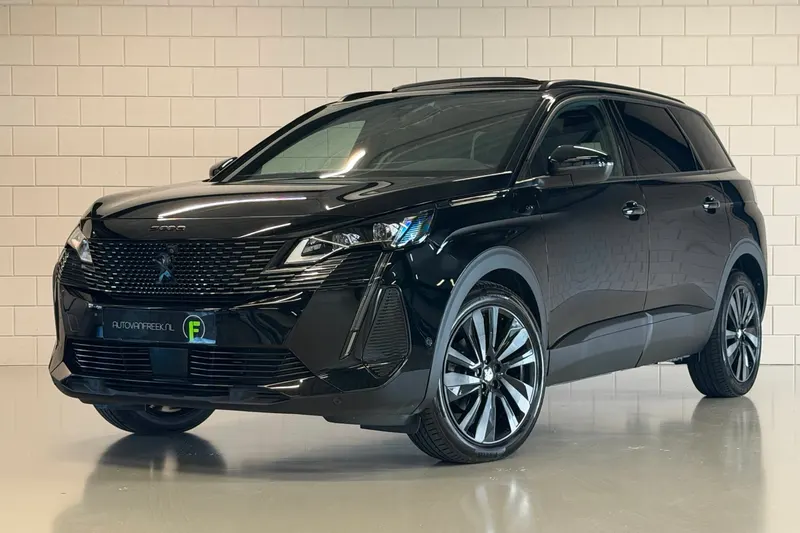 Peugeot 5008 (2022)