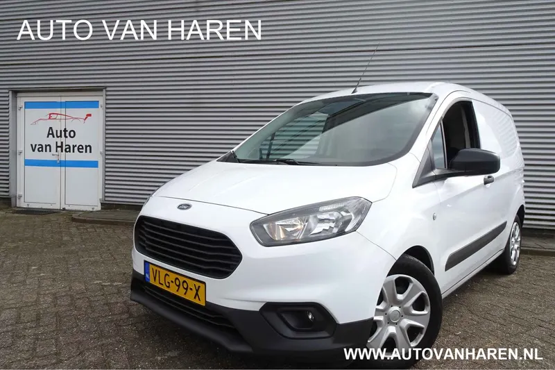 Ford Transit Courier (2021)