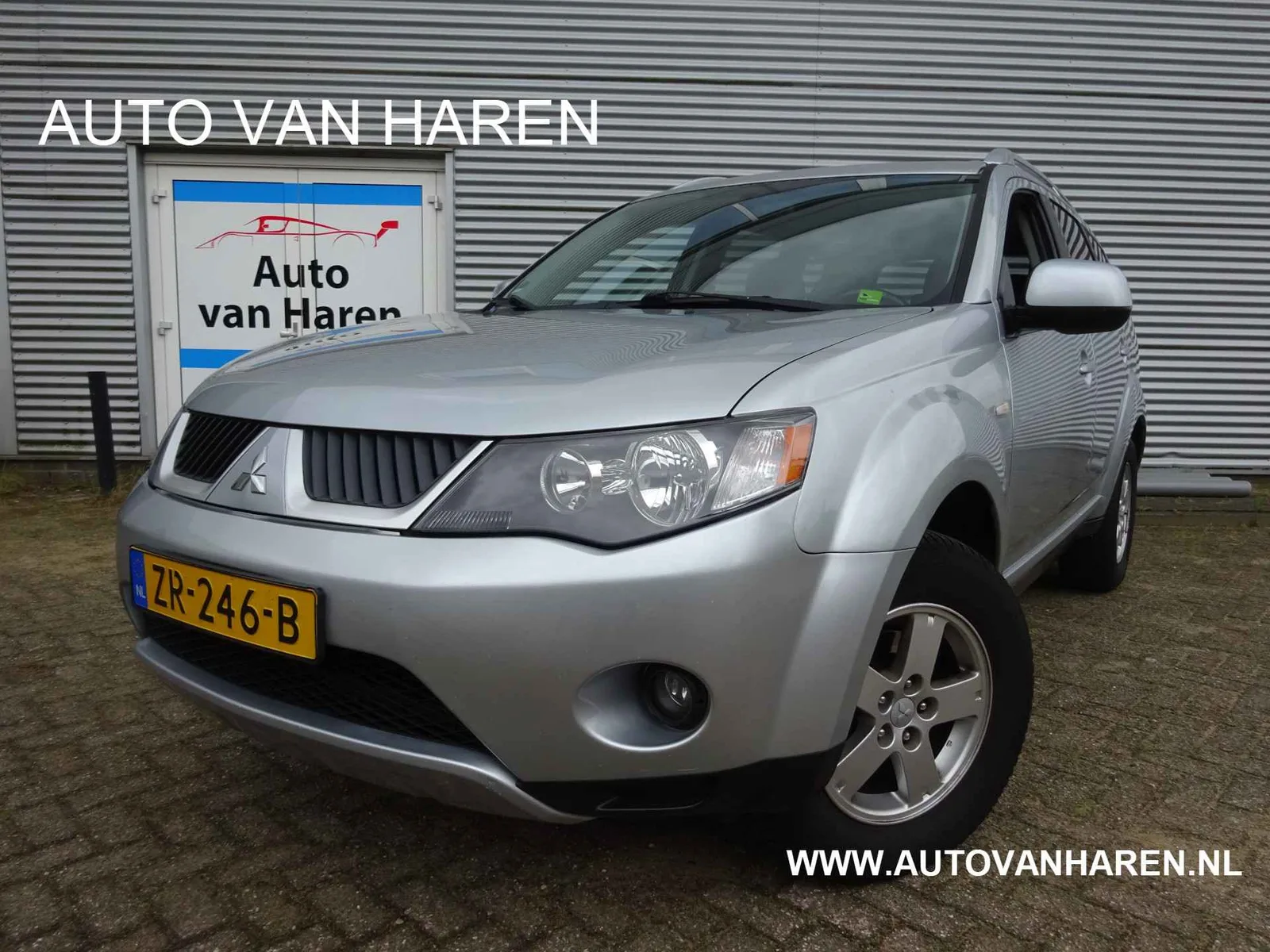 Mitsubishi Outlander (2009) — foto 1