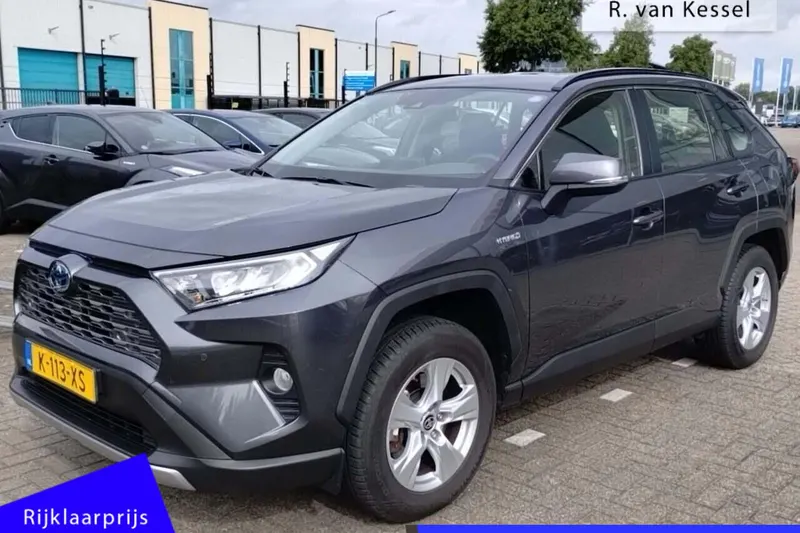 Toyota RAV4 (2021)
