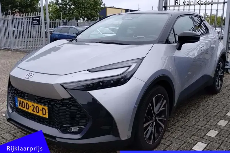 Toyota C-HR (2025)